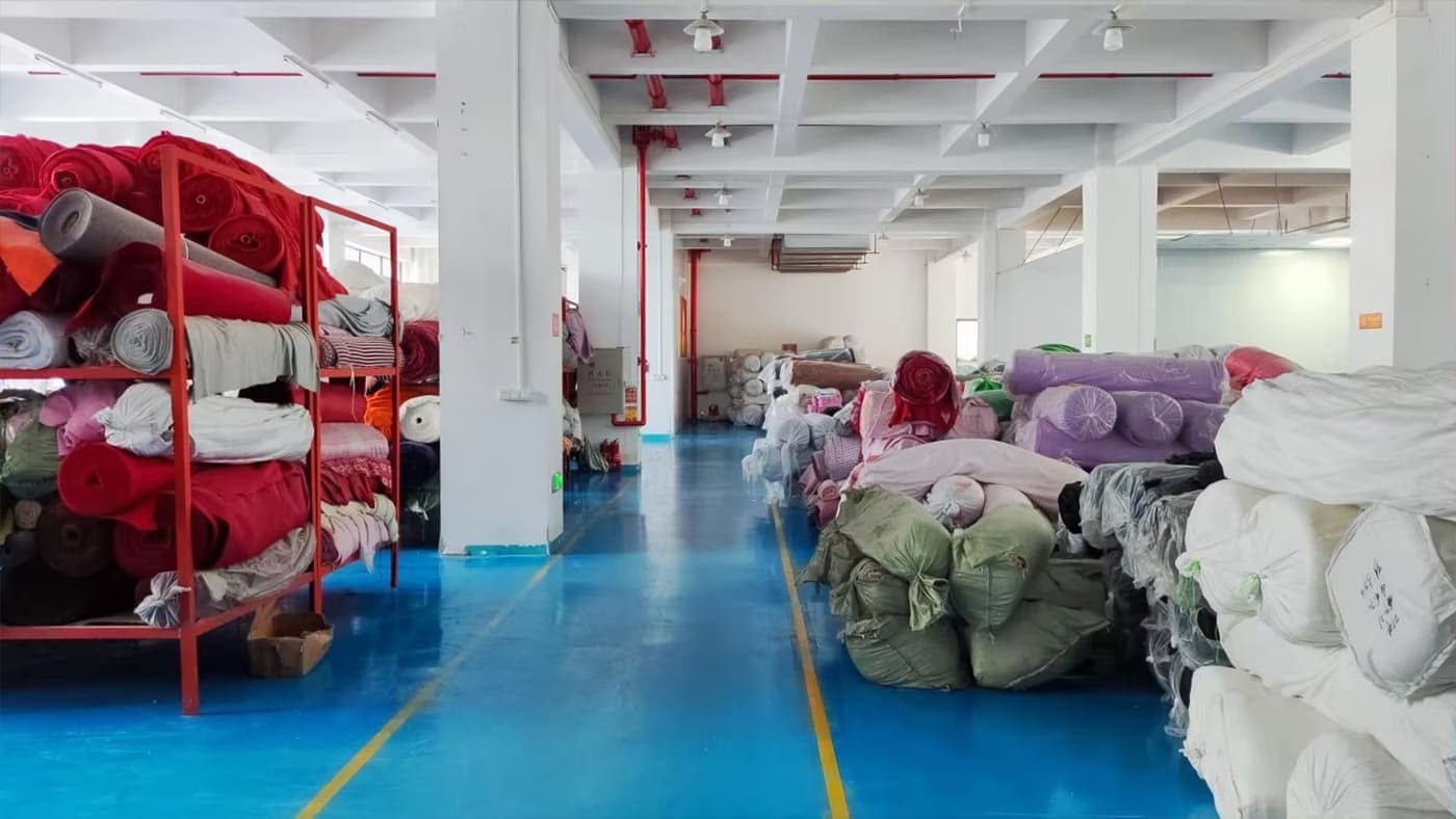 Premium plush materials at factory — direct sourcing versus Alibaba marketplace comparison