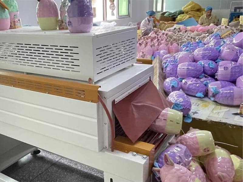 Peluches custom embolsados y encajados, listos para FBA en el almacén para un lanzamiento de marca blanca en Amazon