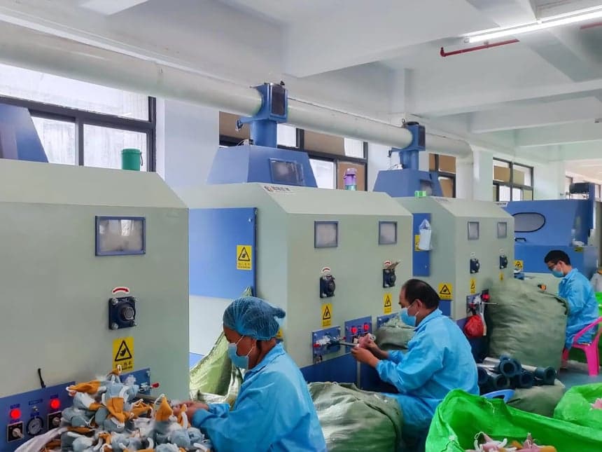 محطة الحشو — StarDream Toys plush toy factory in Shenzhen
